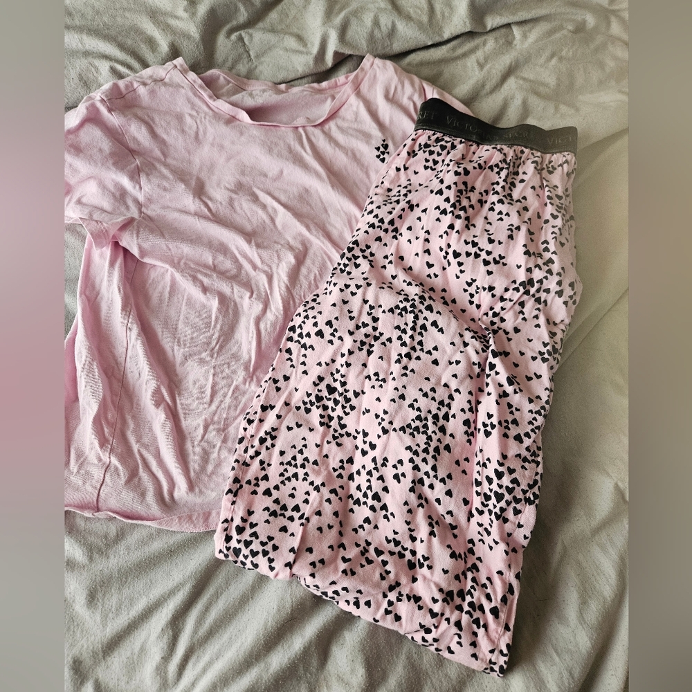 Victoria's Secret Pink Heart Pajama Set